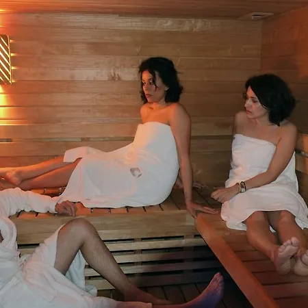 Le Buche Wine Resort&spa リゾート 3*
